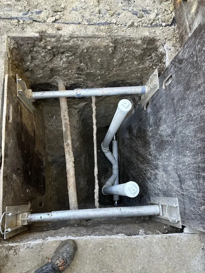Experienced plumber completing Faucet Repair work in Omak
